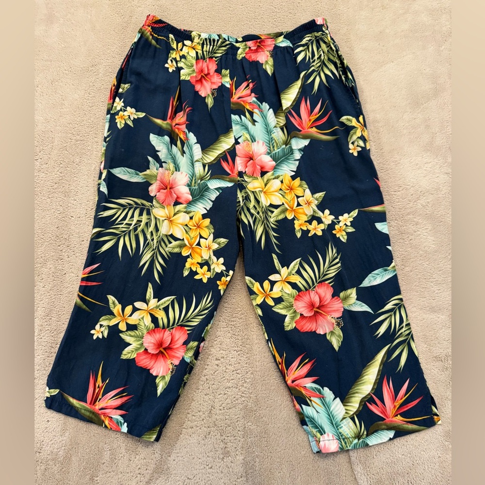Bishop St. Navy Tropical Floral Women’s Capris 2XL